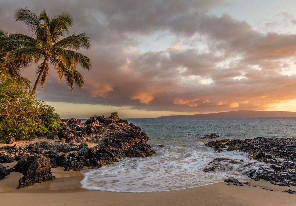 Secret Beach (Donkey Beach), HI view 2