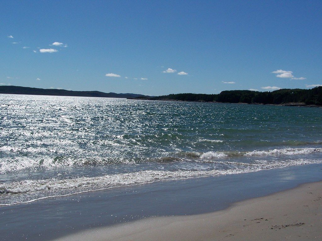 Hallett's Cove Beach, NY view 1